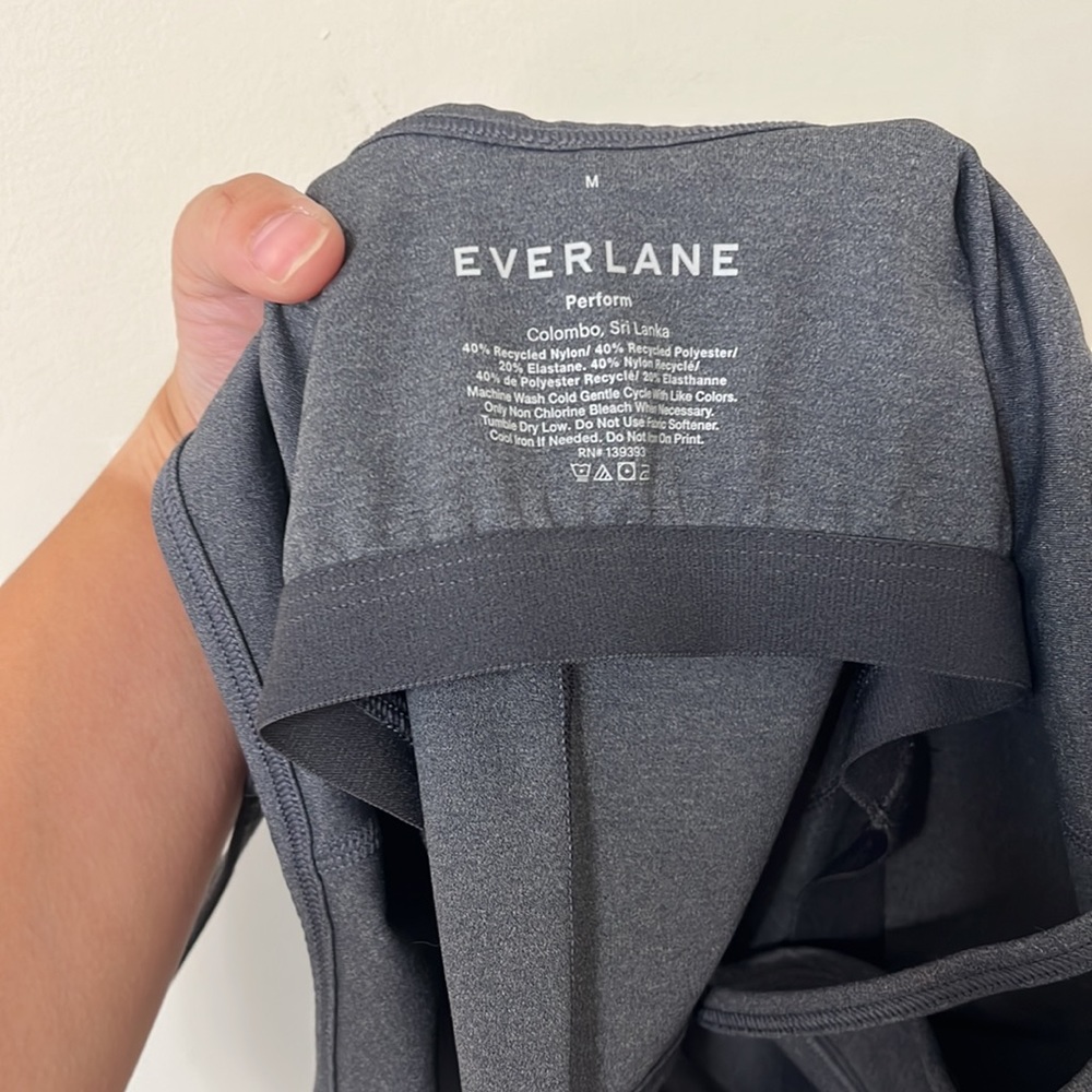 Everlane Perform Dark Grey Cami Cropped Tank Top Size Medium - Picture 8 of 8